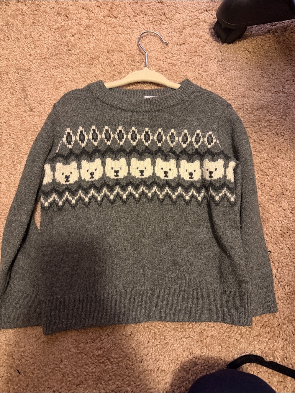 GAP Gray Crewneck Sweater with Cream Bear Fair Isle